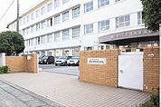 名古屋市立若宮商業高校 749m