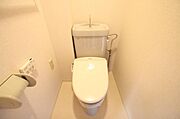 ウォシュレット付きのトイレです。