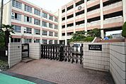 陽明小学校 880m