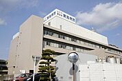 成城石井アスナル金山店 622m