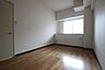 室内：日当たりの良いお部屋です。