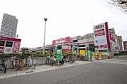 マックスバリュ徳川明倫店 597m