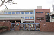 栄小学校 1098m
