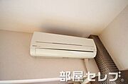 冷暖房エアコン。