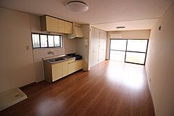 ラ・メゾン・ド・リリー 1階ワンルームのリビング/ダイニング