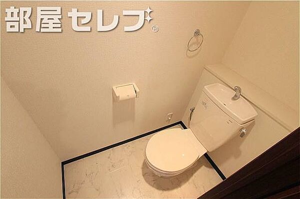 画像9:清潔感あるトイレです。