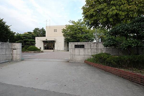 画像30:名古屋市立萩山中学校 930m