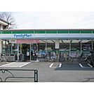 ファミリーマート赤塚二丁目店 220m