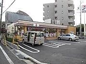 セブンイレブン練馬北町6丁目店 575m