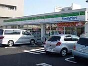 ファミリーマート平和台環八通り店 151m