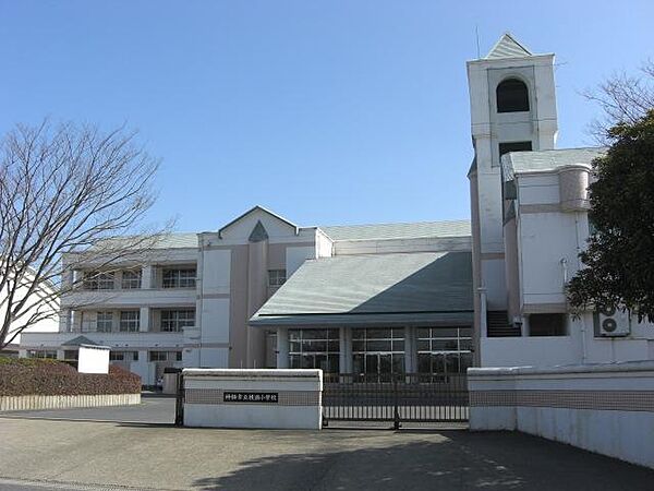 画像28:神栖市立横瀬小学校 358m