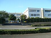 鹿嶋市立平井中学校 321m