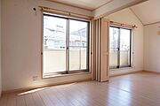 2階洋室6帖