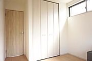 2階洋室5帖