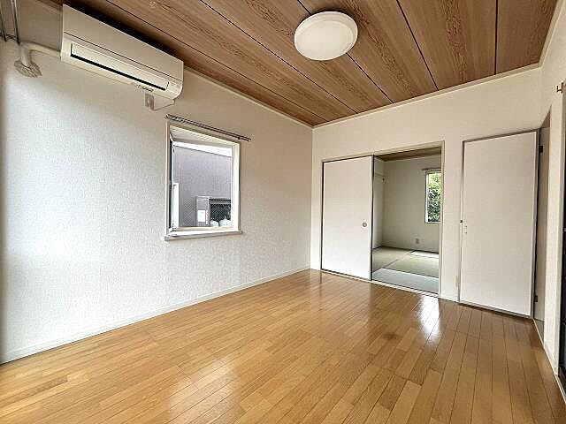 寝室