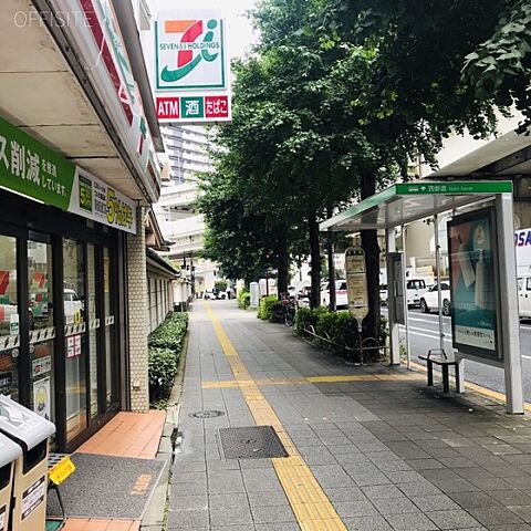 周辺