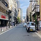 ビル前面道路