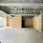 1F室内