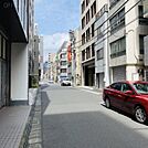ビル前面道路