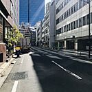 ビル前面道路