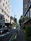 ビル前面道路