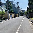 ビル前面道路