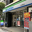 隣のコンビニ
