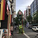 ビル前面道路