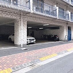 21 / 34