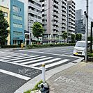 ビル前面道路