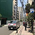 ビル前面道路