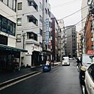 ビル前面道路