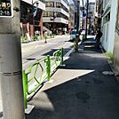 ビル前面道路