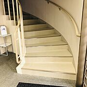 エントランス内階段