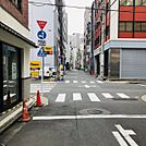 ビル前面道路