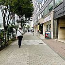 ビル前面道路
