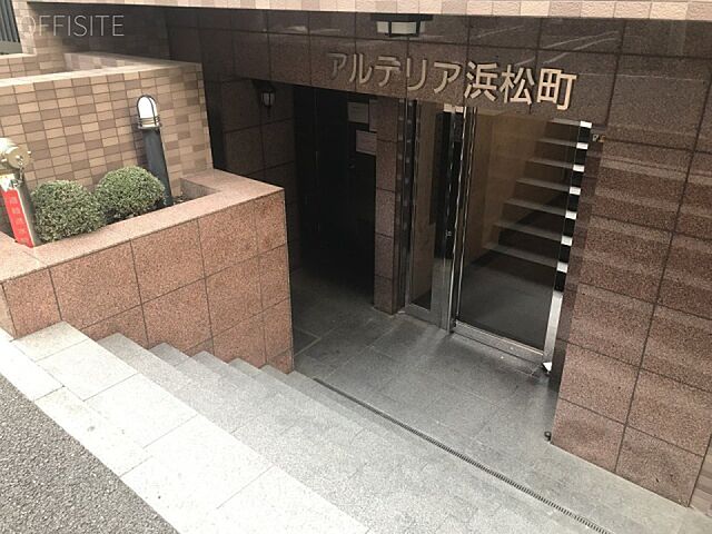 7 / 17