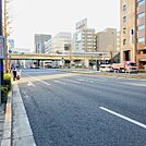 ビル前面道路