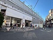 東横線学芸大学駅より徒歩10分ほどです