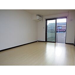 ラ・プリマヴェーラ 2階1LDKのリビング/ダイニング