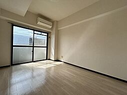 メゾン岩滝 606 6階1Kのリビング/ダイニング