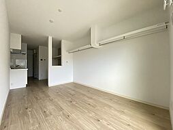 エタニティ八幡 305 3階ワンルームのリビング/ダイニング