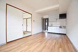 ファミール昭栄 304 3階2LDKのリビング/ダイニング