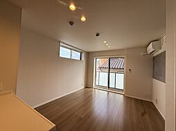 メゾンドノアール 201 2階1LDKのリビング/ダイニング