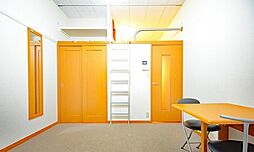 レオパレスエリアクエスト 203 2階1Kのリビング/ダイニング