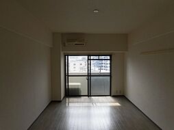 エスト牛田本町 302 3階1Kのリビング/ダイニング