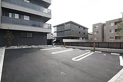 7 / 11