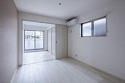 アドバンス緑井B棟 301 3階1LDKのリビング/ダイニング