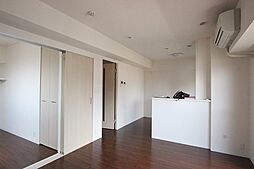 グランシャルム皆実町 203 2階1LDKのリビング/ダイニング