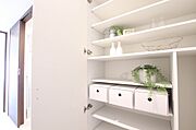 写真は別部屋です。